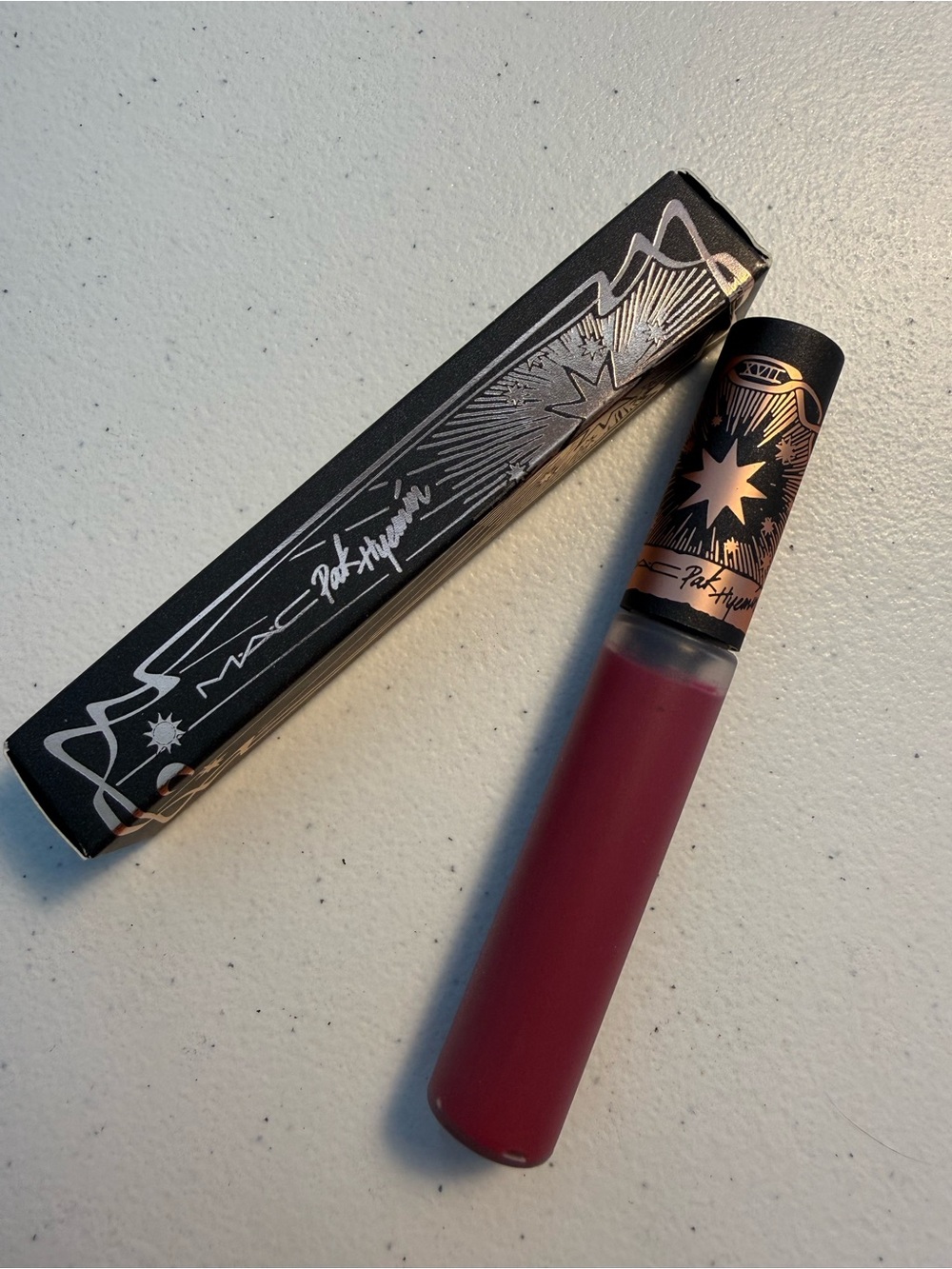 M·A·C x Pony Park Love Is Blind Red Matte Lip Mousse 2.4 fl oz/7.0 mL Limited Ed